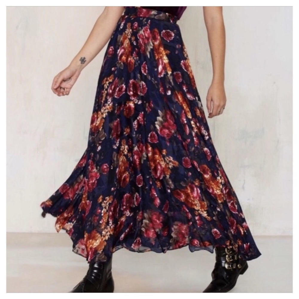FLORAL MAXI SKIRT